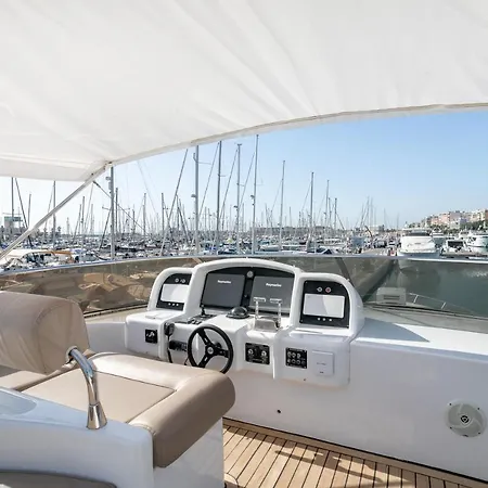 Botel Yate Presidencial *
